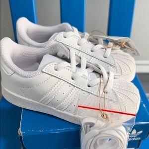 Adidas Kids Classic White Sneakers Brand New size 9k